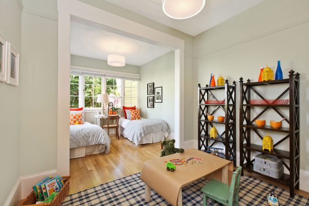 eclectic kids' bedroom with Benjamin Moore silver marlin 2139-50 wall paint color