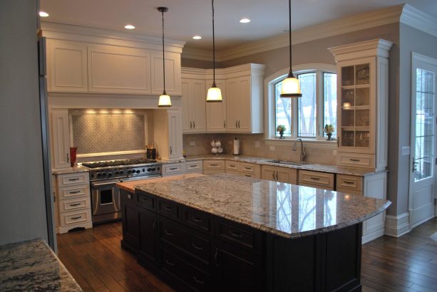 17 Best Antique White Cabinets Combinations For Most Fascinating Looks In Your Kitchen Interior Jimenezphoto