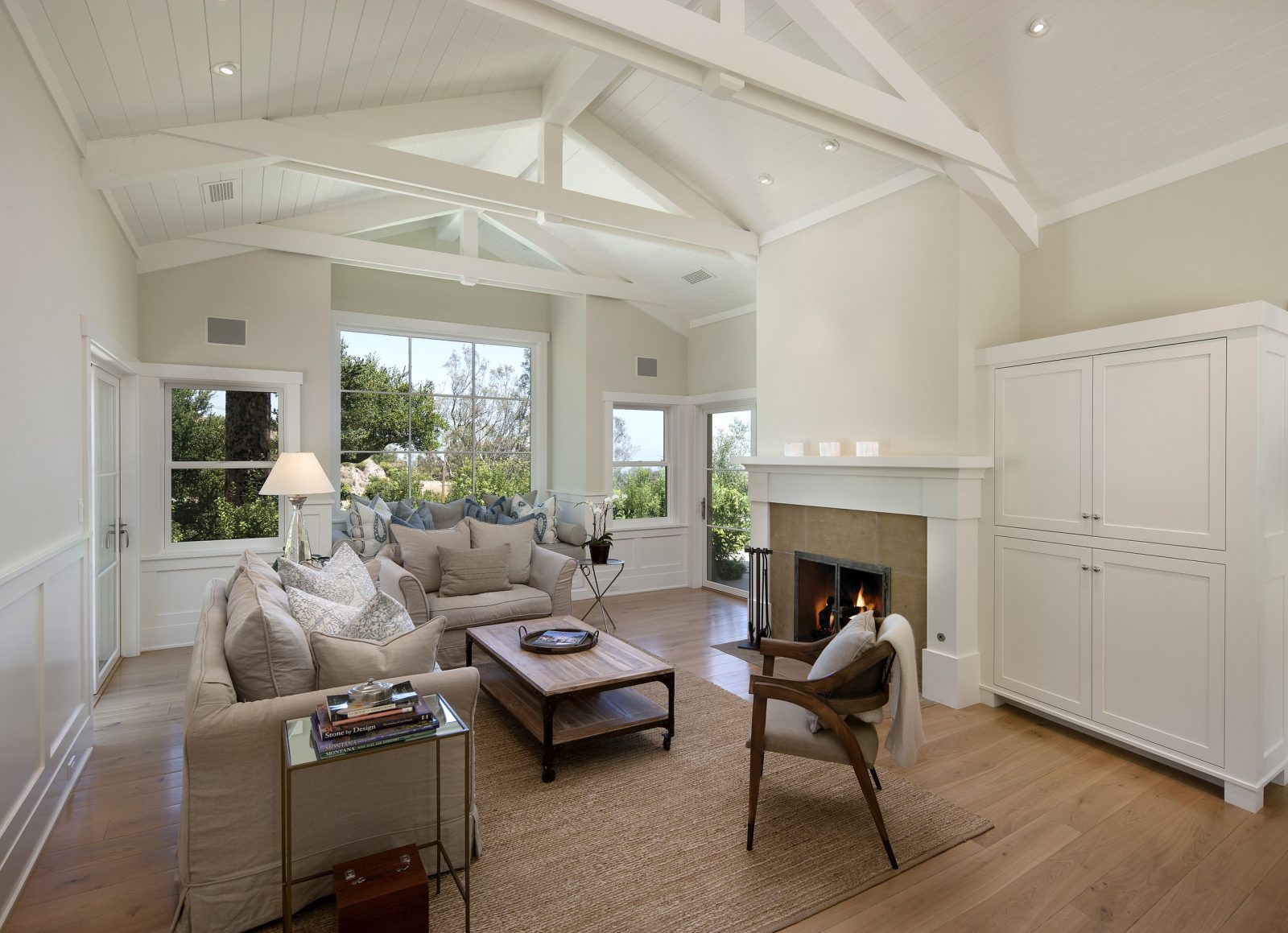 19 Best Choices of Antique White Paint Color from 14 Top Brands