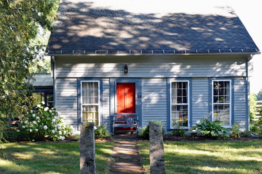13 Most Stunning Blue House Red Door Design Ideas to Get Inspired ...