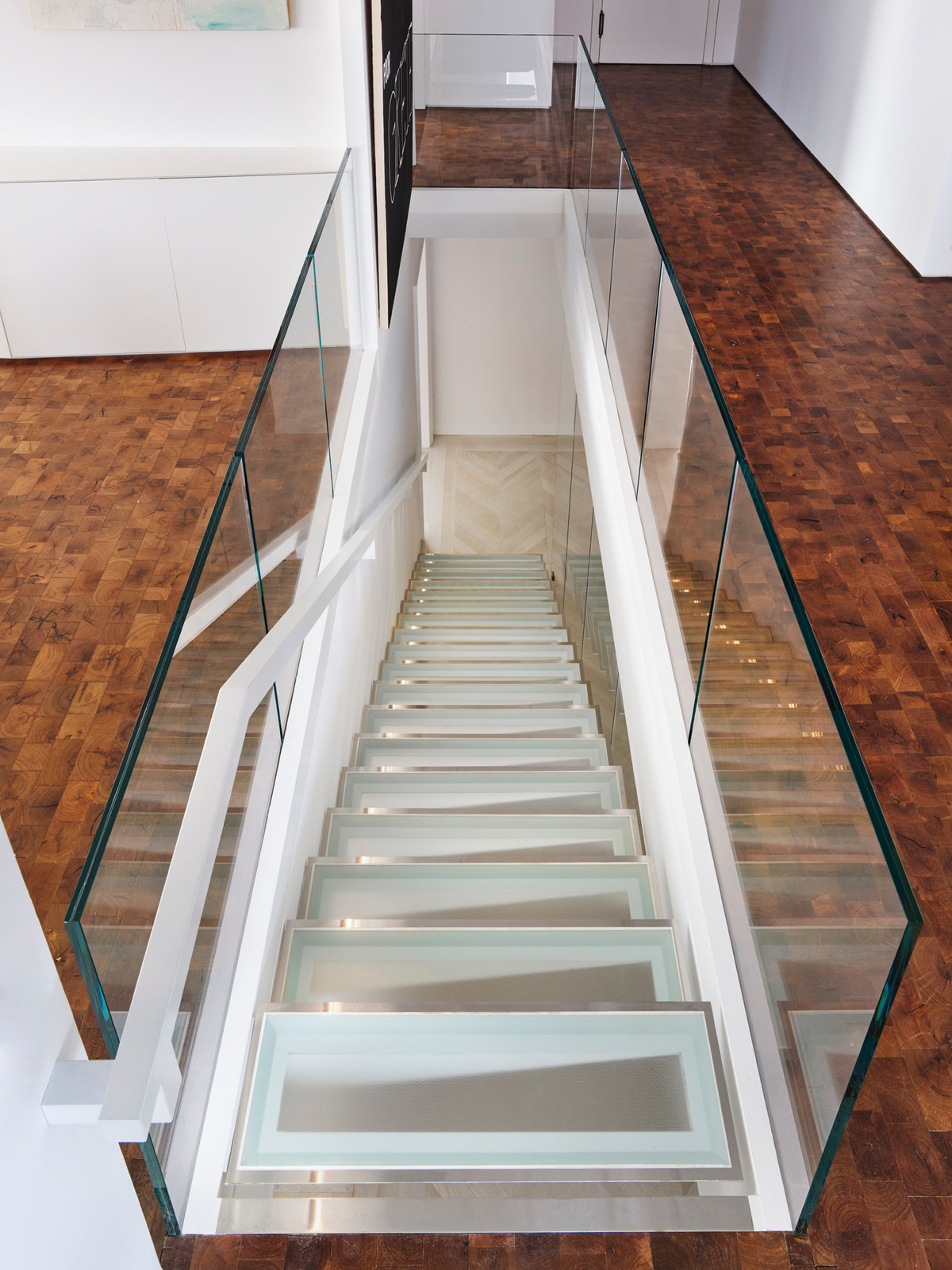 15 Unique Open Staircase to Basement Ideas for an Astonishing Interior ...