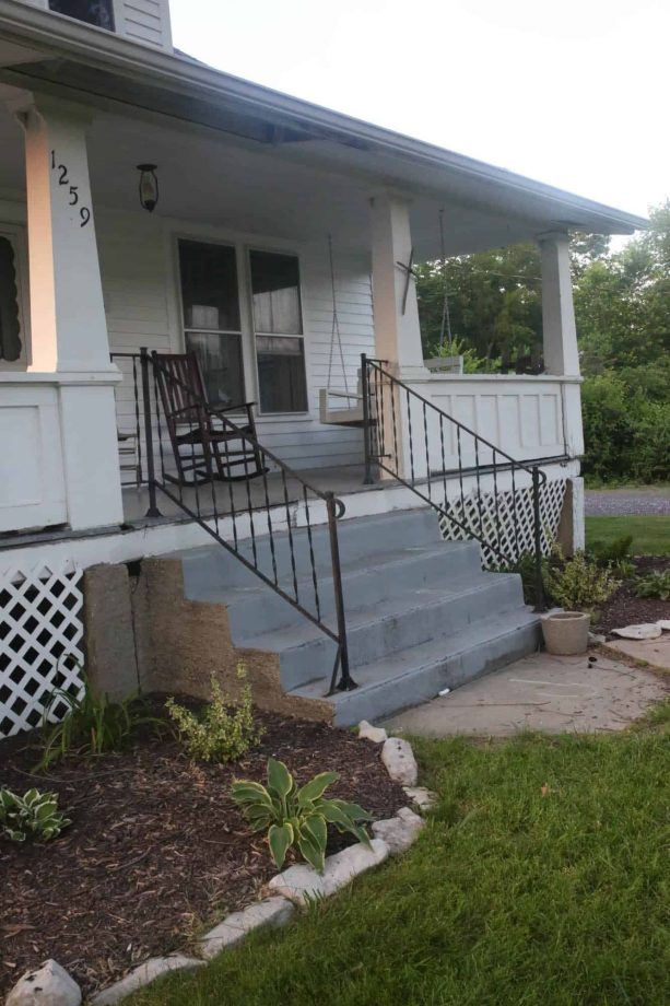 the concrete steps before the makeover do not look appealing