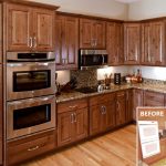 the before and after refacing photos of old oak cabinets