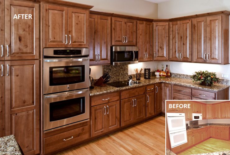 the before and after refacing photos of old oak cabinets