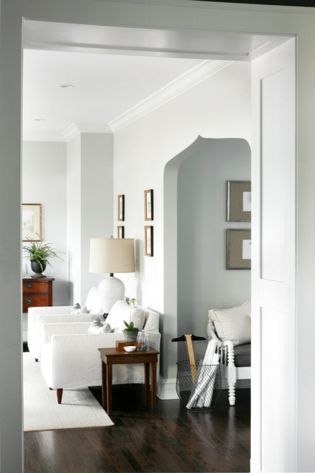 a crisp transitional family room with the combo of Decorator’s White and Gray Owl